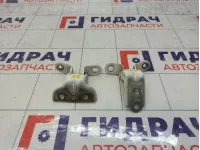 Петли двери задней правой Hyundai Solaris