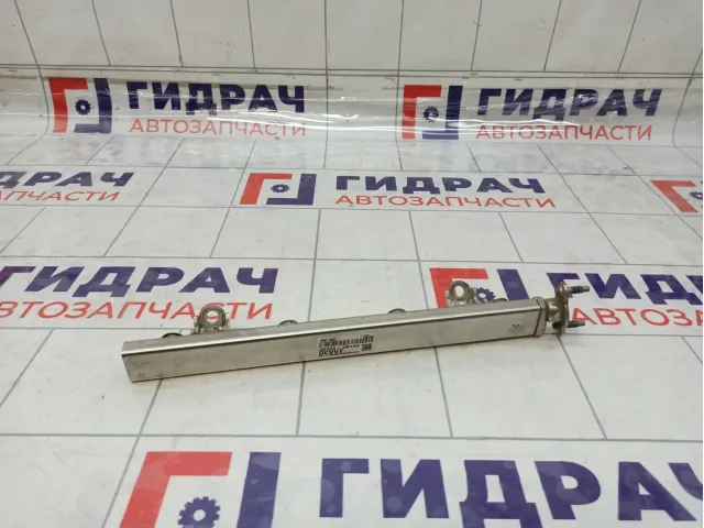 Рейка топливная (рампа) Hyundai Solaris 353402B140