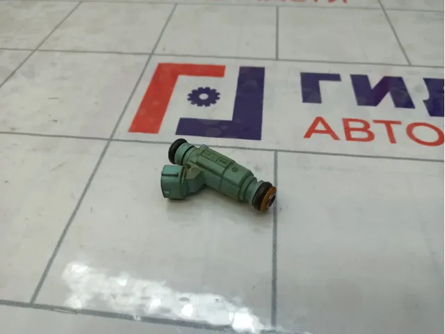 Форсунка инжекторная электрическая Hyundai Solaris 3531026600