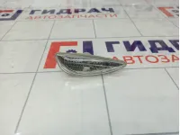 Повторитель на крыло правый Hyundai Solaris 92304H5000