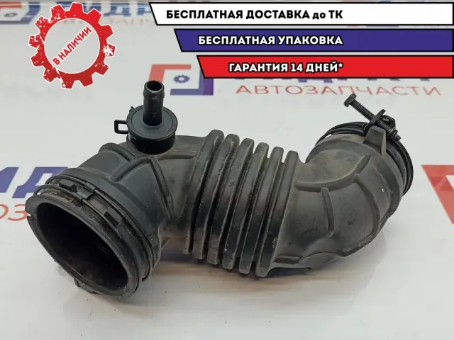 Патрубок воздушного фильтра Hyundai Solaris 2 28140-H5200.