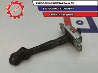 Ограничитель двери задний правый Hyundai Solaris II 79490-F9000.