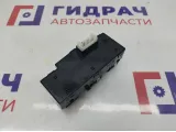Блок управления стеклоподъемниками Hyundai Solaris II 93571-H51114X.
