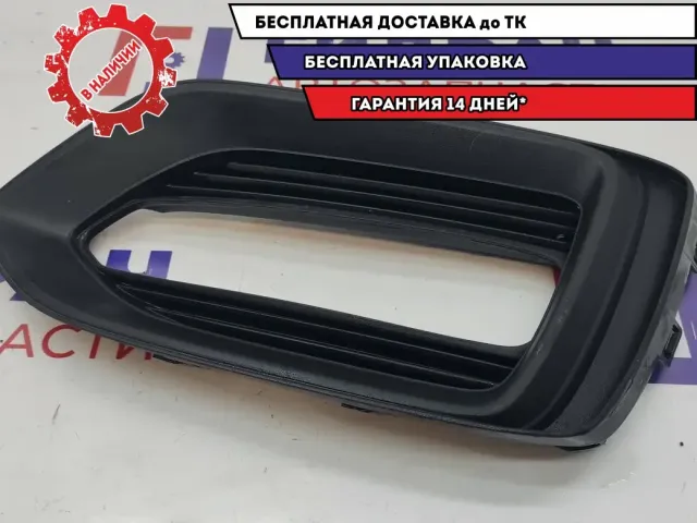 Рамка противотуманной фары правой Hyundai Solaris II 86522-H5000.