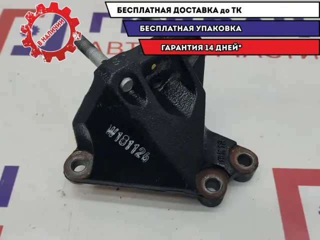 Кронштейн двигателя правый Hyundai Solaris II 21670-2B100.