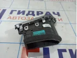 Дефлектор воздушный правый Hyundai Solaris II 97490-H5000.