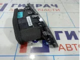 Дефлектор воздушный правый Hyundai Solaris II 97490-H5000.