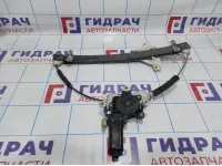 Стеклоподъемник электрический передний правый Hyundai Sonata (EF) 8240438011