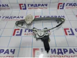 Стеклоподъемник электрический задний правый Hyundai Sonata (EF) 8340438011