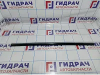 Накладка стекла переднего левого Hyundai Sonata (EF) 82210-3C000