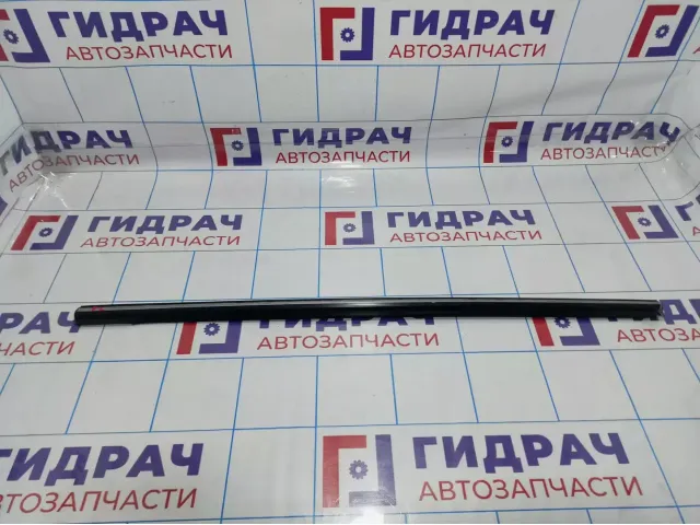 Накладка стекла переднего левого Hyundai Sonata (EF) 82210-3C000