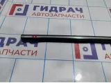 Накладка стекла заднего правого Hyundai Sonata (EF) 83220-3D000
