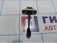 Ограничитель двери задний левый Hyundai Sonata (EF) 79480-3C000