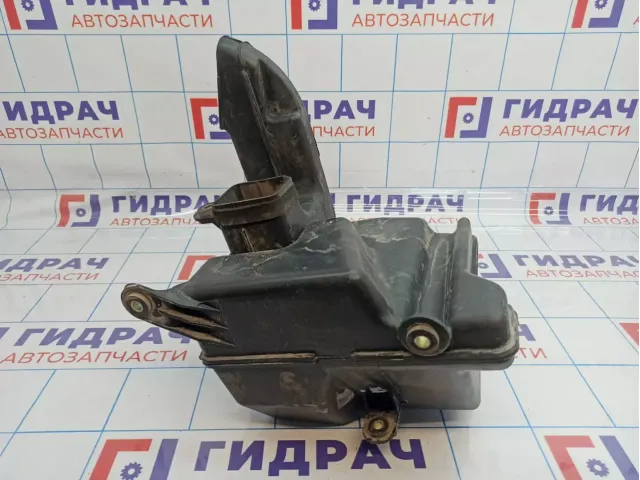 Резонатор воздушного фильтра Hyundai Sonata (EF) 28195-3D000