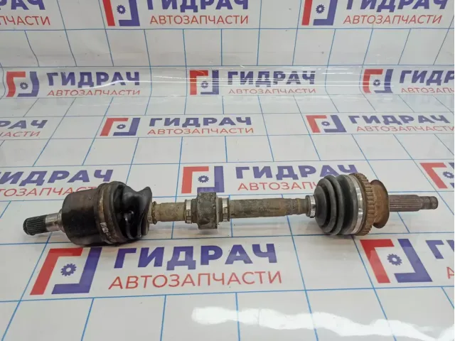 Привод передний левый Hyundai Sonata (EF) 49500-38430