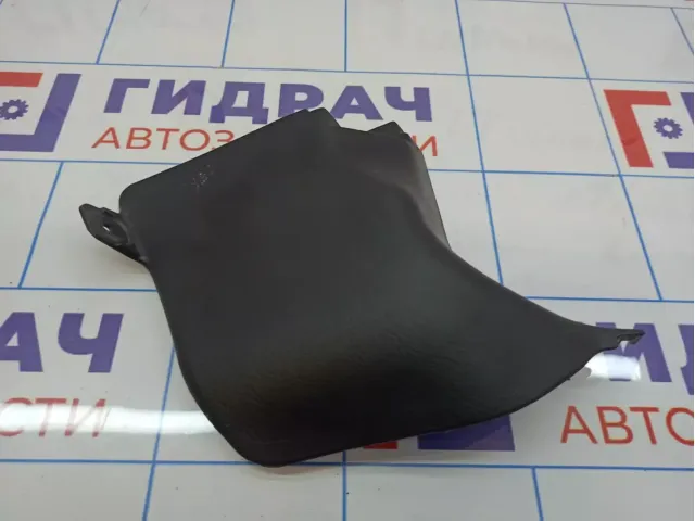 Обшивка стойки передней правой нижняя Hyundai Sonata (EF) 85824-3C000