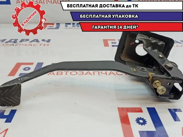 Педаль сцепления Hyundai Sonata EF 3282038200.