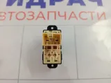 Кнопка стеклоподъемника Hyundai Sonata 935782D000
