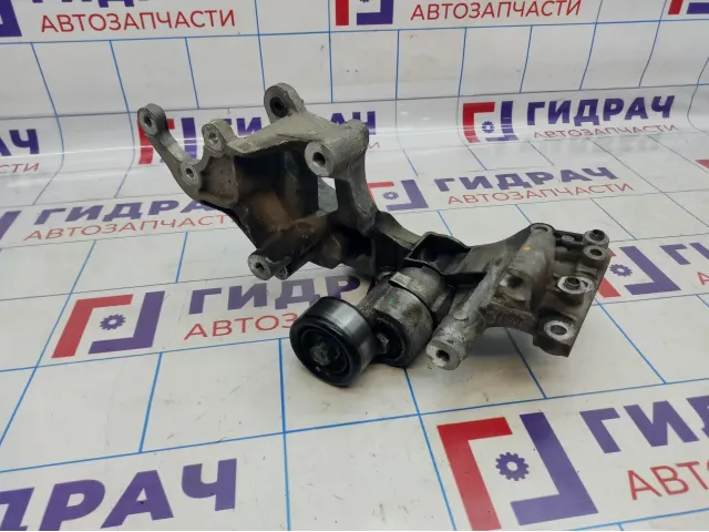Кронштейн ролика-натяжителя ремня Hyundai Sonata (YF) 25280-2G100