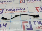 Датчик положения коленвала Hyundai Sonata (YF) 39180-25300
