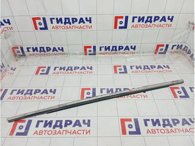 Накладка стекла заднего левого Hyundai Sonata 83210L1000