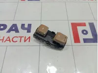 Кнопка стеклоподъемника заднего левого Hyundai Sonata 93580L1010MMF