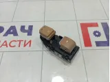 Кнопка стеклоподъемника заднего левого Hyundai Sonata 93580L1010MMF