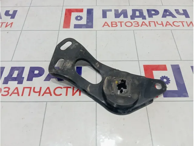 Кронштейн балки передний левый Hyundai Sonata 62470L1550