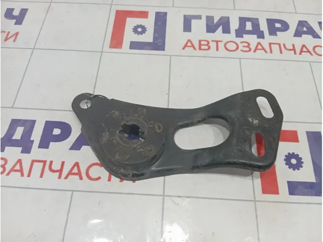 Кронштейн балки передний правый Hyundai Sonata 62471L1550