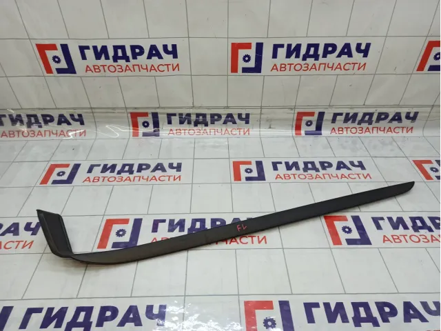 Молдинг лобового стекла левый Hyundai Sonata 86131L1000