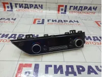 Блок управления климатической установкой Hyundai Sonata 97250L1211SSW