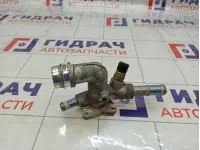 Фланец системы охлаждения Hyundai Sonata 256002E550