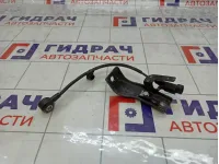 Датчик детонации Hyundai Sonata 392502E000