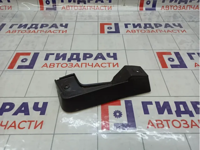 Брызговик передний левый Hyundai Sonata 86831L1000