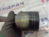 Поршень в сборе Hyundai Starex (A1) 23410-42640