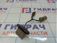 Резистор заднего отопителя Hyundai Starex (A1) 97121-4A001