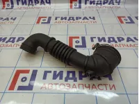 Патрубок воздушного фильтра Hyundai Starex (A1) 28161-4A101