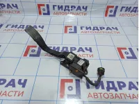 Педаль газа Hyundai Starex (A1) 32700-4A700