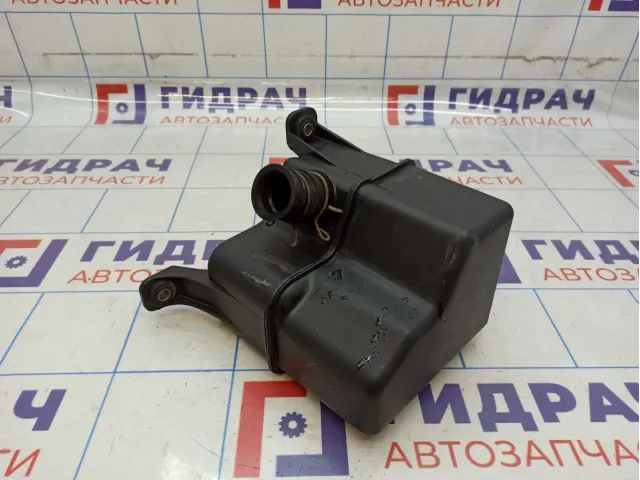 Резонатор воздушного фильтра Hyundai Starex (A1) 28231-4A002