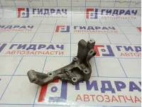 Кронштейн генератора Hyundai Starex (A1) 37472-4A000