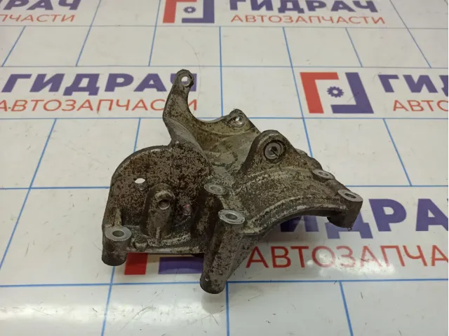 Кронштейн гидроусилителя Hyundai Starex (A1) 25271-4A001