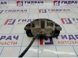 Суппорт тормозной передний правый Hyundai Starex (A1) 58190-4AA90