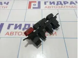 Блок кнопок Hyundai Starex (A1) 93790-4A400