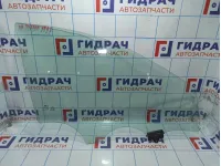 Стекло двери передней правой Hyundai Tucson 82420N9000
