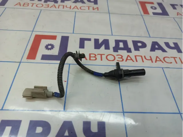 Датчик положения коленвала Hyundai Tucson 391802J700