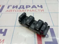 Блок управления стеклоподъемниками Hyundai Tucson 93571AA1004X