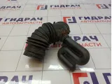 Патрубок воздушного фильтра Hyundai Tucson (JM) 28139-2E000