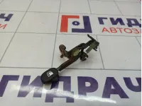 Ручка открывания лючка бензобака Hyundai Tucson (JM) 81570-2E000