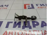 Ручка открывания лючка бензобака Hyundai Tucson (JM) 81570-2E000