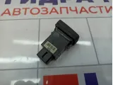 Кнопка обогрева сиденья переднего левого Hyundai Tucson (JM) 933202E001CA
